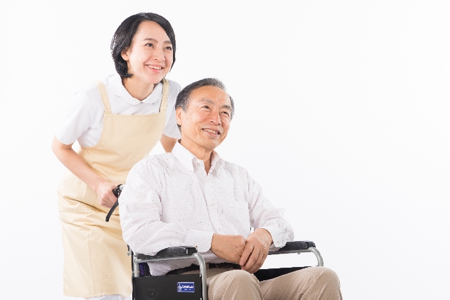 介護福祉士になるには